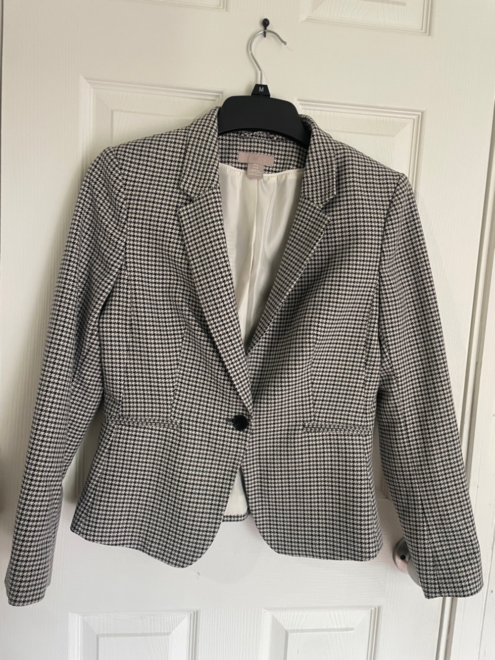 H&M Black & White Houndstooth Single-Button Blazer